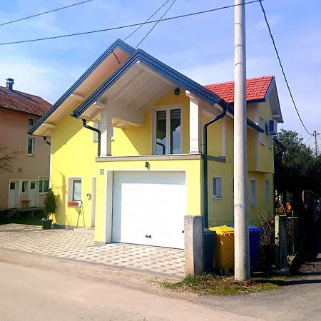 Eni Guest house *
